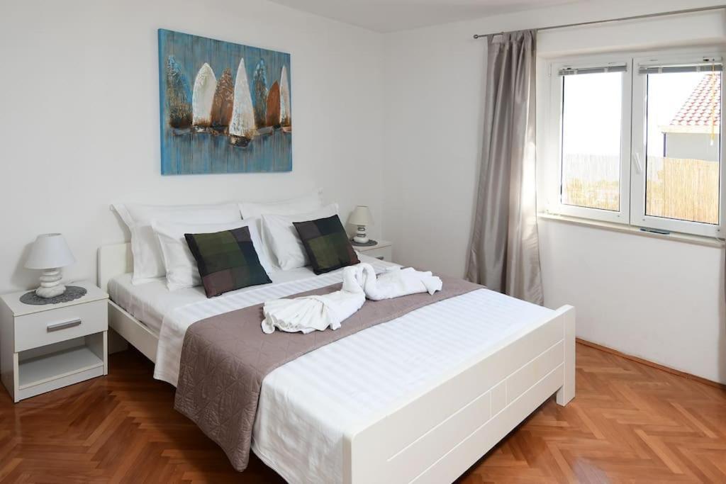 Wave N' Sea Apartment With A Private Pool Дубровник Екстериор снимка